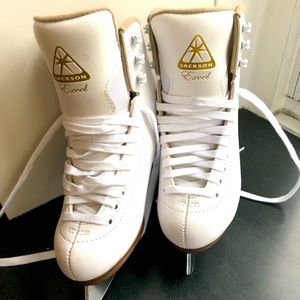 Jackson Ultima Excel Girls Figure Skates Size 1.5